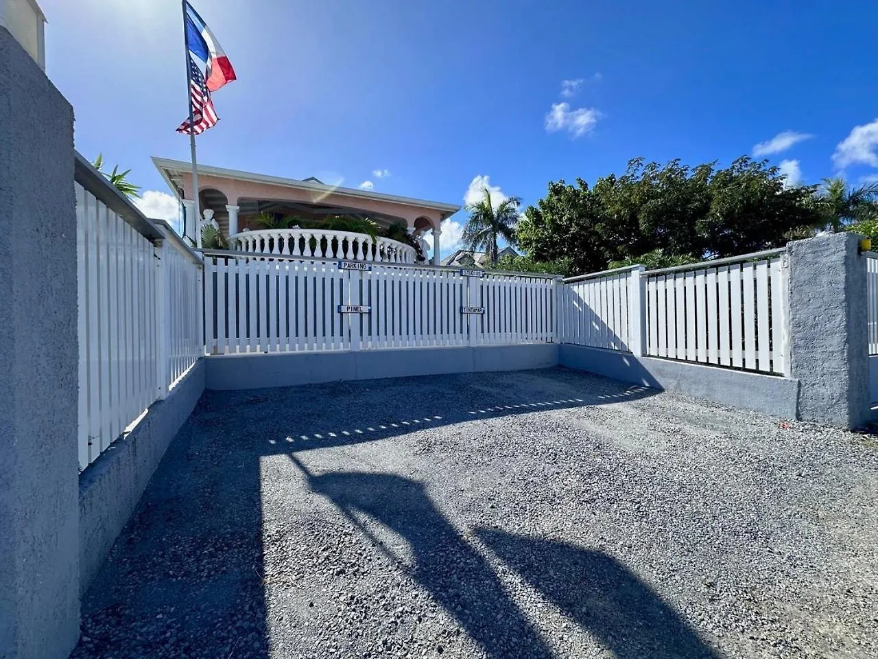 Villa Sun Caraibes à La Baie-Orientale 0*,  Saint-Martin